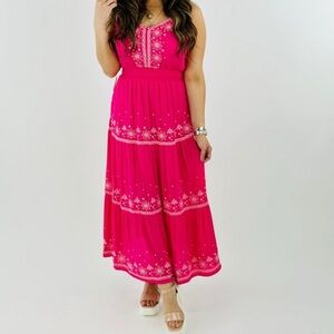 Savannah Jane NWT Pink Maxi Dress Size Small